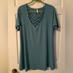 Zenana Premium criss cross short sleeve top